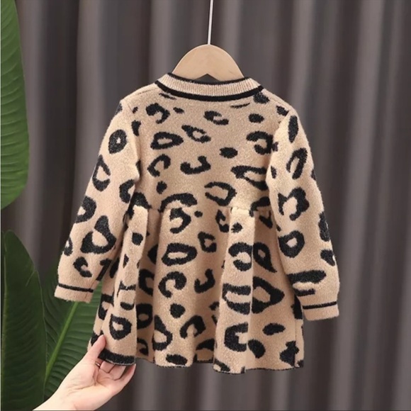 Leopard Print sweater dress. NWT 3-4 YRS - Picture 3 of 11